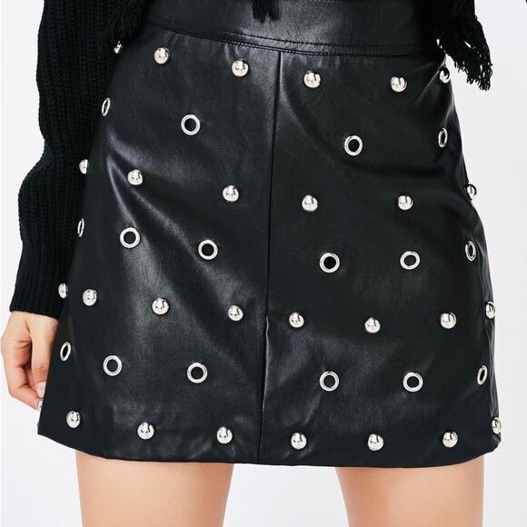 DO+BE Dresses & Skirts - NWOT! Vegan Leather Stud & Grommet Skirt